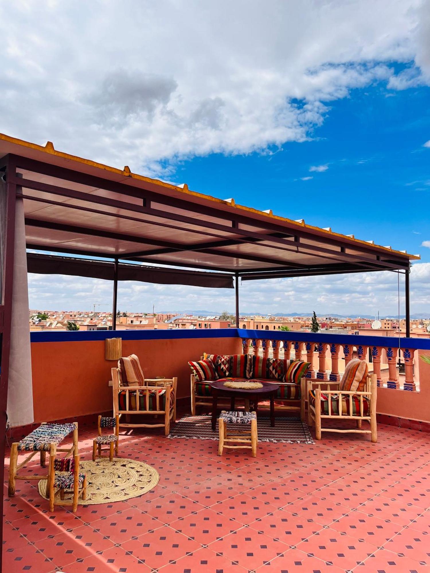 With Ac, Patio And Rooftop Climatise Avec Patio Et Toit Terrasse Appartement Marrakesh