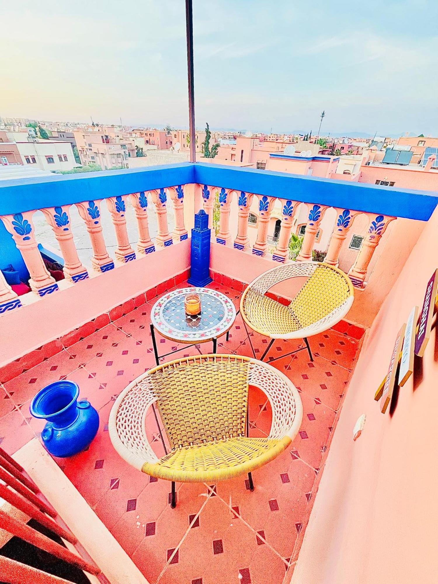 With Ac, Patio And Rooftop Climatise Avec Patio Et Toit Terrasse 马拉喀什
